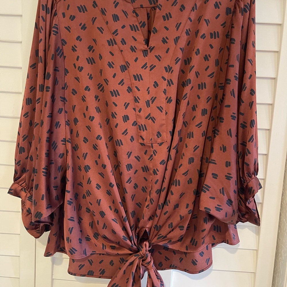 Chico's Rust Tie-Front Blouse with Black Abstract Print